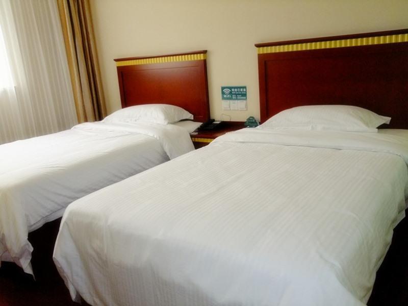 Greentree Inn Shandong Jining Railway Station Express Hotel Екстер'єр фото