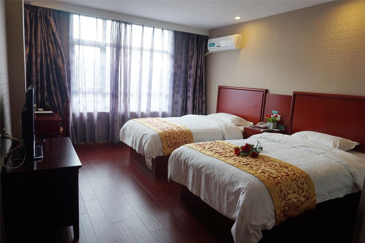 Greentree Inn Shandong Jining Railway Station Express Hotel Екстер'єр фото